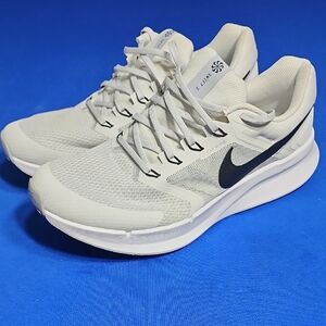Nike Cream and Black Athletic Sneakers